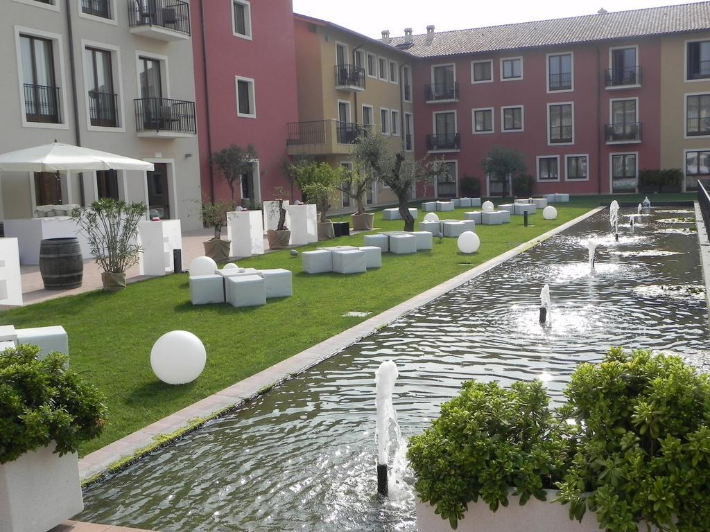 Th Lazise - Hotel Parchi Del Garda Εξωτερικό φωτογραφία